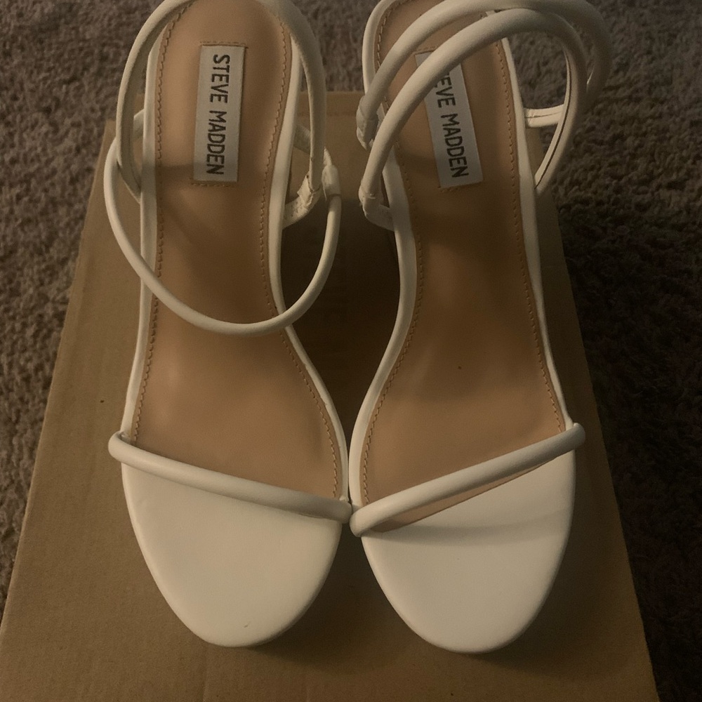 Steve Madden White Strappy Block-Heel Sandals (Reserved) - Picture 2 of 4